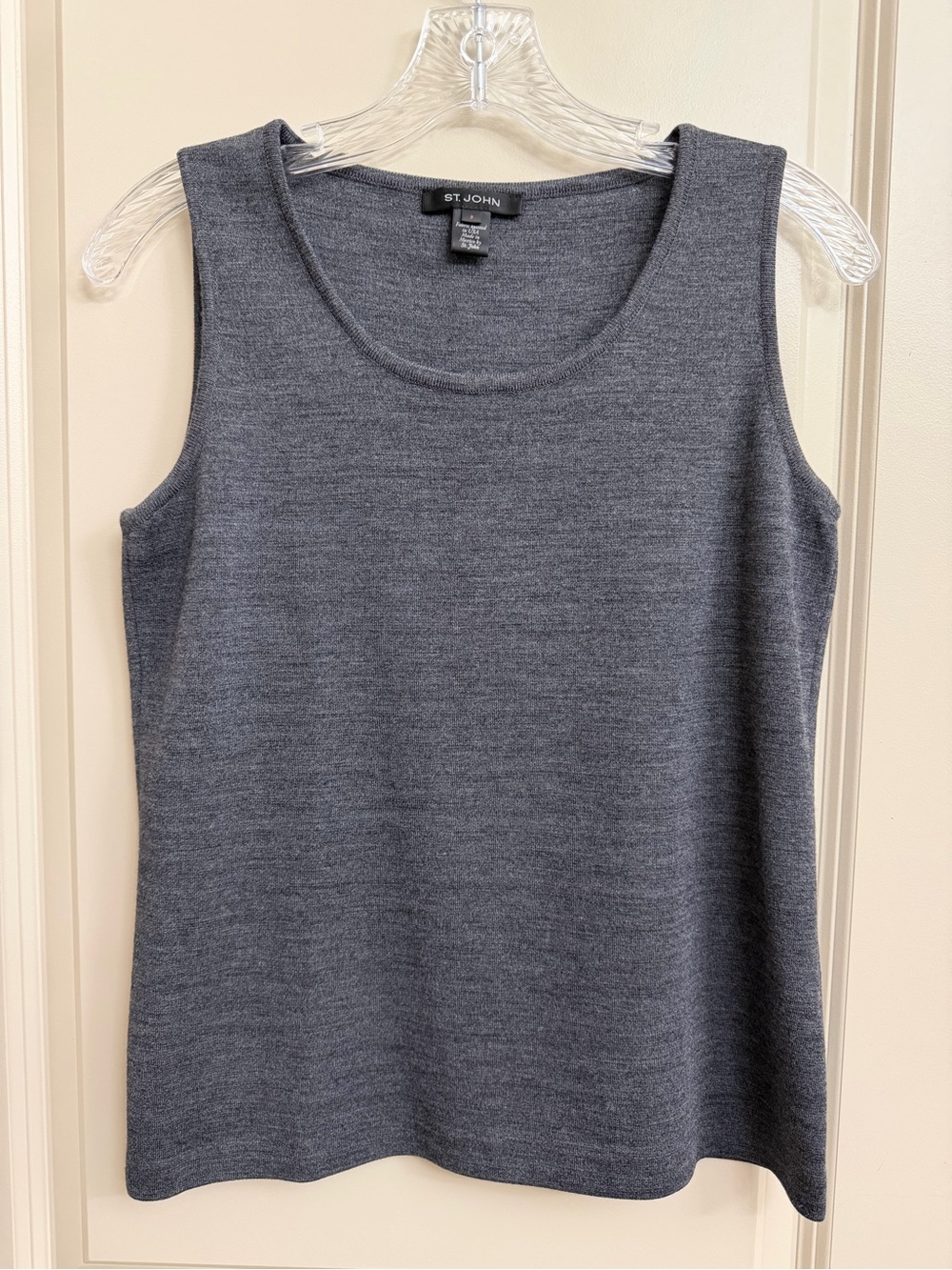 St. John Gray Sleeveless Knit Tank